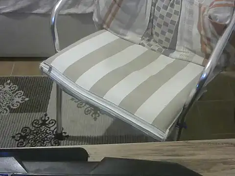 Snapshot of ellsaBunny chatting on November 28, 3:47 pm ellsaBunny online show from November 28, 3:47 pm