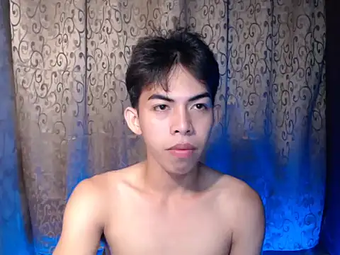 Snapshot of Urhotsilverboy chatting on November 10, 4:55 am Urhotsilverboy online show from November 10, 4:55 am