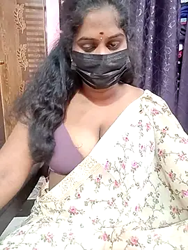 Snapshot of Keerthee_ chatting on November 8, 5:29 am Keerthee online show from November 8, 5:29 am