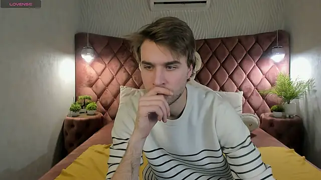 JonnahHell online show from November 21, 10:08 pm