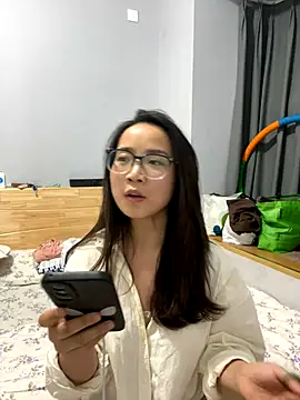 Hmm 0303 online show from December 20, 2:57 pm