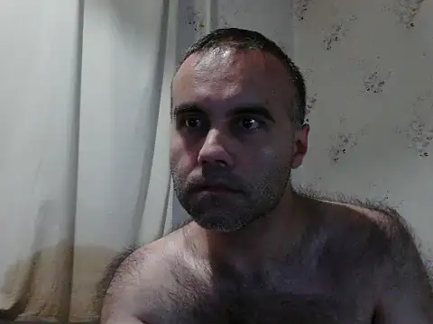 Snapshot of Kreol69 chatting on November 18, 4:28 am Kreol69 online show from November 18, 4:28 am