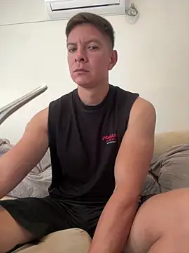 Maluma1995 online show from March 3, 4:02 pm