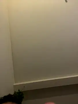 Snapshot of RNY84 chatting on November 5, 5:02 pm RNY84 online show from November 5, 5:02 pm