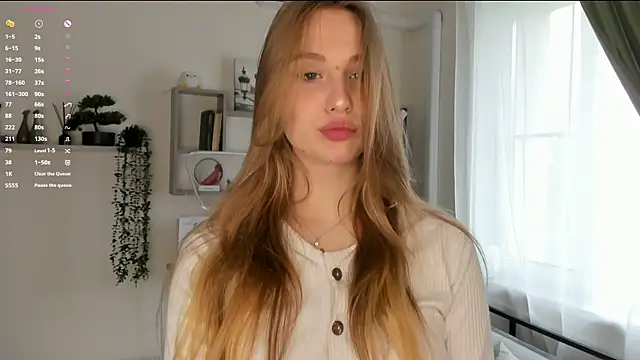 TawnyaVanschaick online show from May 23, 9:35 am