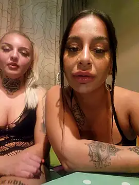 joey layla online show from November 5, 6:52 pm