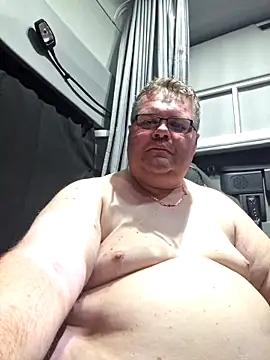 Grase44 online show from November 12, 9:25 pm