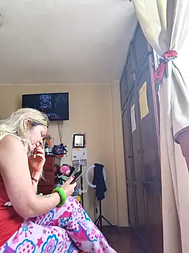 maijack25 online show from November 27, 5:48 pm