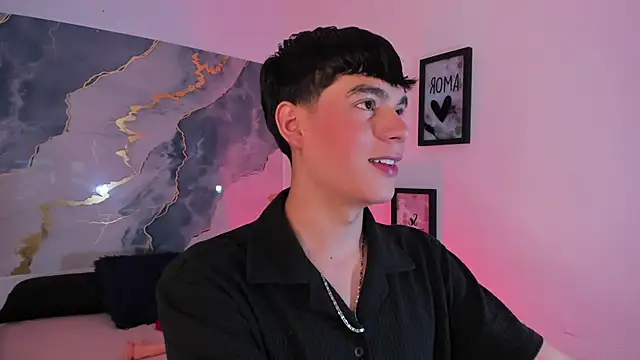 Isaac Kurtt online show from November 28, 7:38 pm