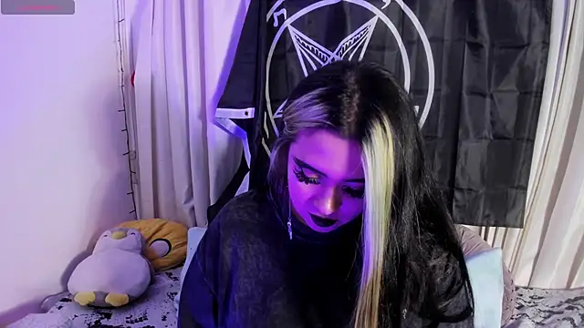 Lilith Zenith  online show from February 13, 3:35 am