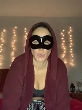 massagistahotbrunette online show from February 7, 6:44 pm