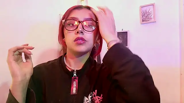 vaiolet johansson online show from November 17, 1:17 pm