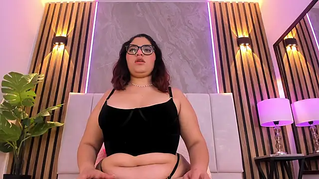 Carlotta de velour online show from April 9, 3:28 am