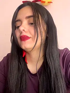 candicewest  online show from November 17, 2:12 pm