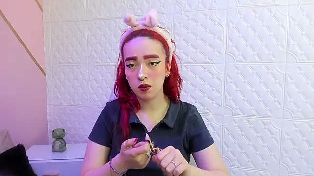 Dakkotta   online show from January 17, 4:17 am