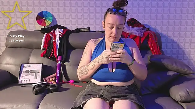 Snapshot of JadeStarUK chatting on February 26, 1:48 am JadeStarUK online show from February 26, 1:48 am