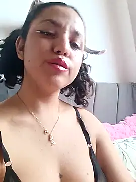 Snapshot of iriss_05 chatting on November 25, 12:49 pm iriss 05 online show from November 25, 12:49 pm