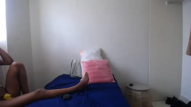 SexySlimMelanin online show from November 30, 10:41 am