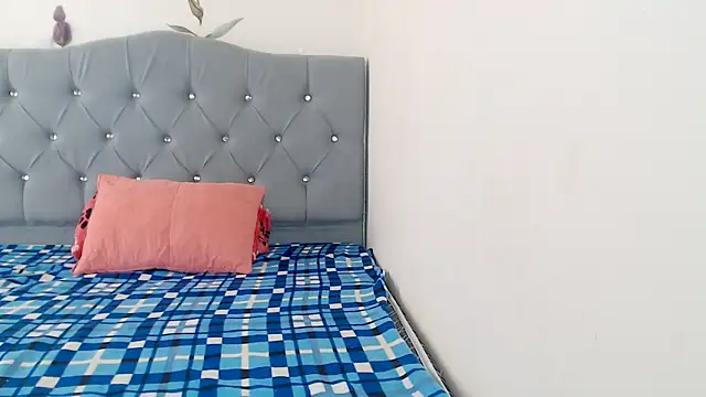 Snapshot of AMARYXS chatting on April 23, 1:02 pm AMARYXS online show from April 23, 1:02 pm