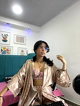  vaiolet owo online show from November 15, 5:38 am