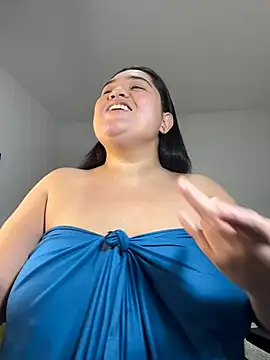 Snapshot of sweetmuslim01 chatting on February 1, 10:55 pm sweetmuslim01 online show from February 1, 10:55 pm