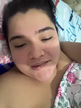 Snapshot of sweetmuslim01 chatting on February 24, 2:04 pm sweetmuslim01 online show from February 24, 2:04 pm