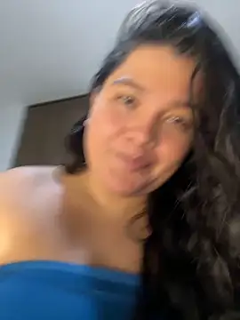 Snapshot of sweetmuslim01 chatting on November 28, 6:27 am sweetmuslim01 online show from November 28, 6:27 am