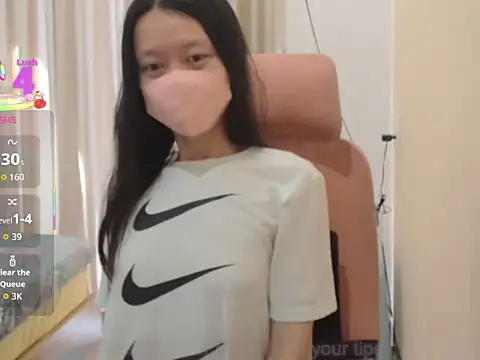 Lil-Cherries online show from November 15, 2:09 am