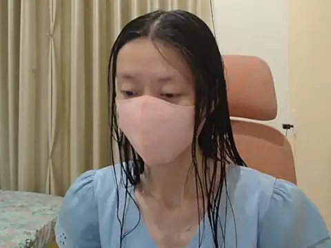 Lil-Cherries online show from January 7, 3:14 pm