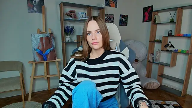 JacquelinKasch online show from November 8, 1:33 pm