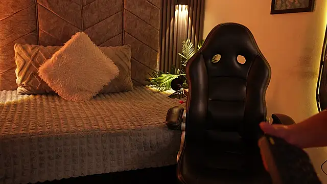 AuroraLanee  online show from January 10, 7:26 pm