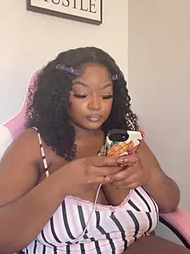 Fxncymuse online show from March 28, 1:54 pm