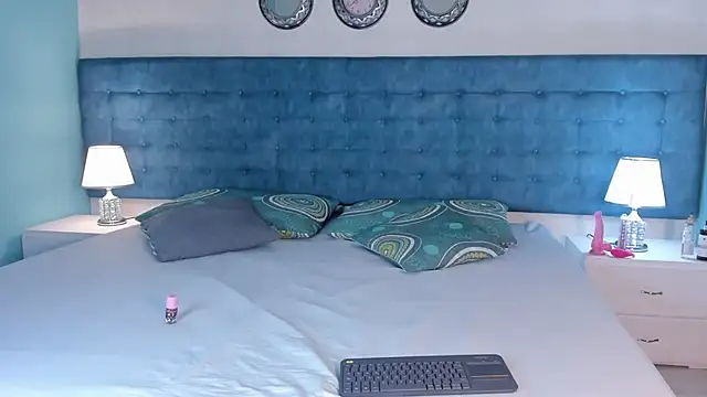 AlahiaCardona online show from November 29, 1:58 pm