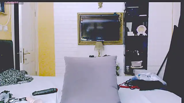 Snapshot of _bade_tasci_ chatting on November 14, 9:57 pm bade tasci online show from November 14, 9:57 pm