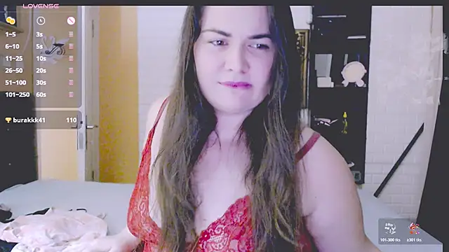 Snapshot of _bade_tasci_ chatting on December 1, 7:30 pm bade tasci online show from December 1, 7:30 pm