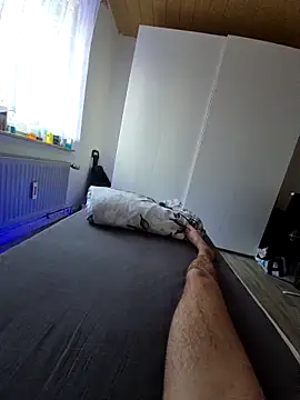 Snapshot of TirelessLot3 chatting on March 4, 4:02 pm TirelessLot3 online show from March 4, 4:02 pm