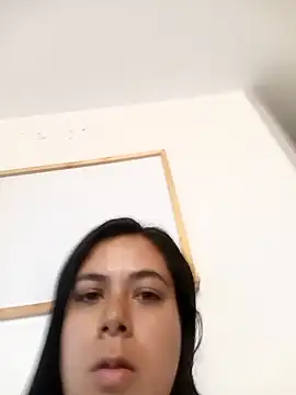 LorieFerrer online show from January 31, 3:33 pm