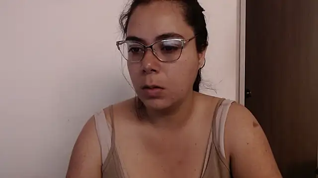 LorieFerrer online show from March 8, 4:17 pm