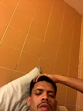 Zactubg online show from November 8, 6:51 pm