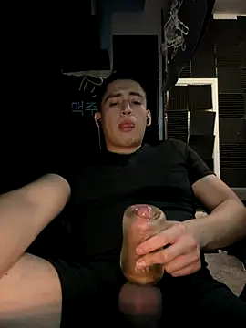 juiceloof online show from December 3, 8:56 am