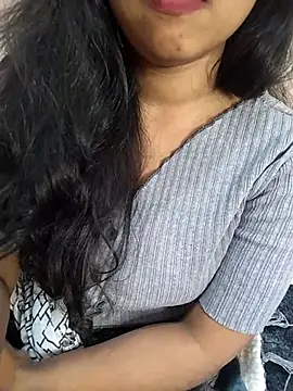 Sexy Divya   online show from March 12, 7:14 am