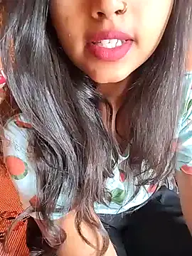 Sexy Divya   online show from March 27, 7:03 am