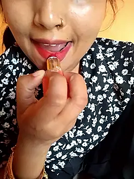 Sexy Divya   online show from June 6, 5:45 am