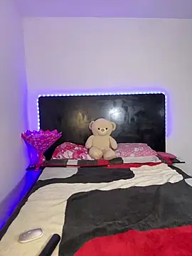 vanevip123 online show from April 30, 11:05 am