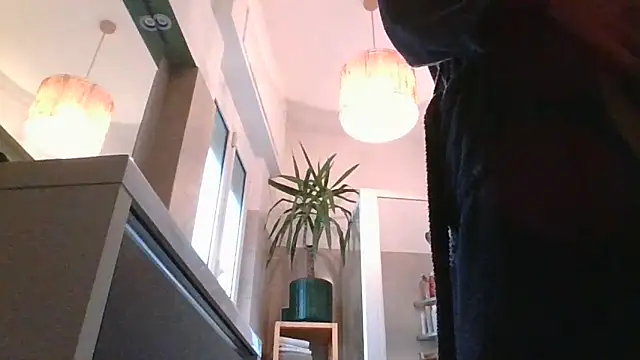 Snapshot of CuteDaddy92 chatting on November 25, 1:33 pm CuteDaddy92 online show from November 25, 1:33 pm