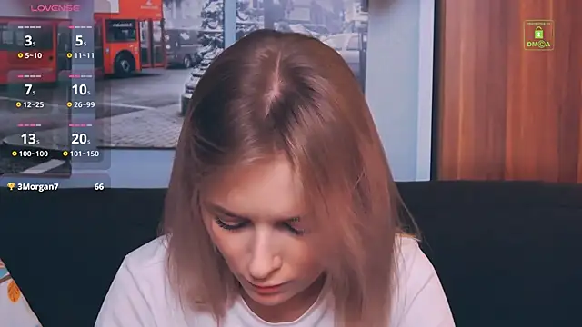 LunaAstra online show from November 10, 4:17 pm