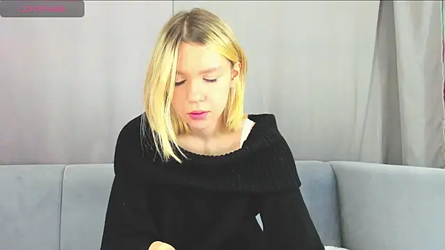 Monisees online show from November 20, 2:45 am