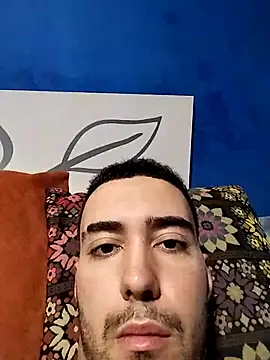 Snapshot of adrihgz chatting on November 9, 9:29 am adrihgz online show from November 9, 9:29 am