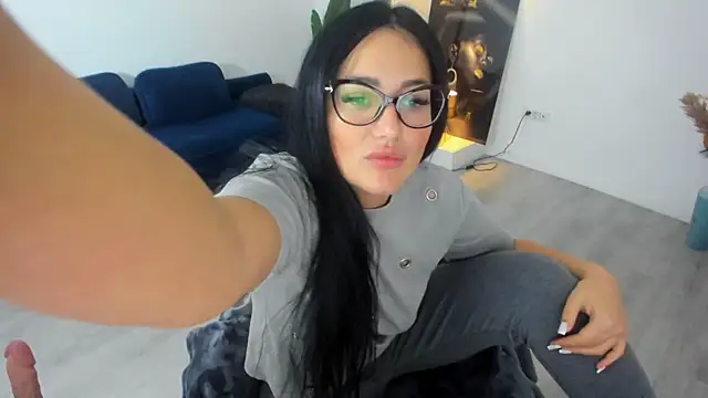 AnyaEvy online show from April 22, 4:59 am