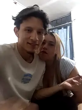 Snapshot of xXAndreyAndMariaXx chatting on November 12, 12:11 am xXAndreyAndMariaXx online show from November 12, 12:11 am